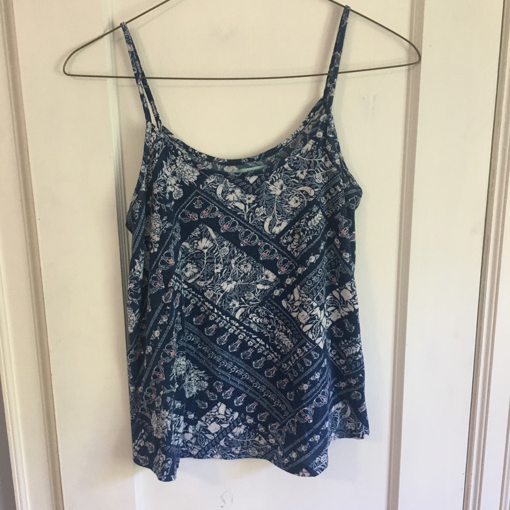 Blue patterned tank